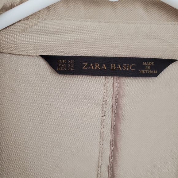 EUC Zara Flowy Trench Coat - Picture 2 of 4
